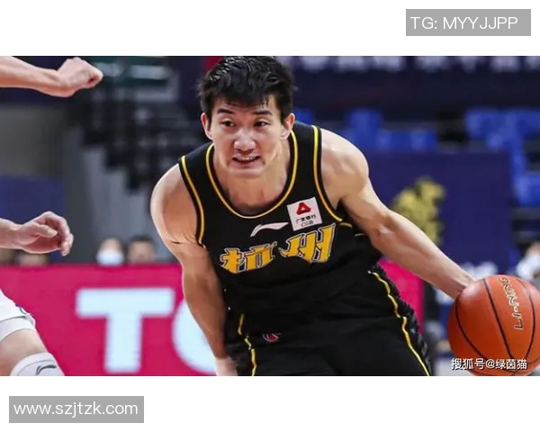 孙铭徽单节狂砍22分助力广厦逆转胜利展现惊人实力